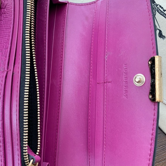 Burberry Grain Check Continental Wallet - Picture 4 of 8